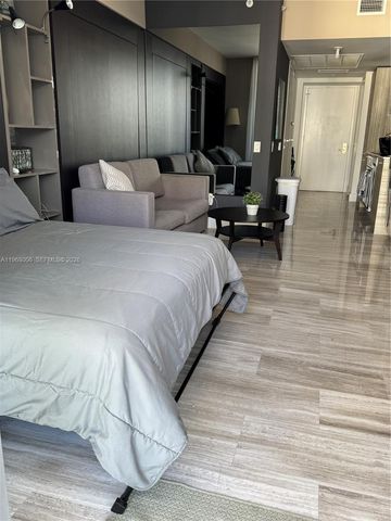 1300 Brickell Bay Dr 2412, Miami, FL 33131