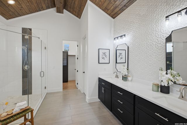 101 C Chisholm, Blanco, TX 78606