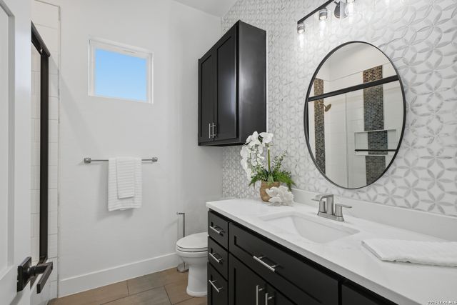 101 C Chisholm, Blanco, TX 78606