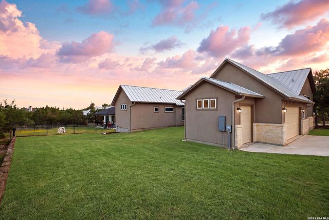 101 C Chisholm, Blanco, TX 78606