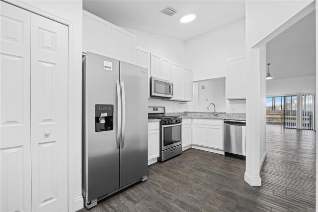 1710 GARDEN LAKE DRIVE 1710, Winter Haven, FL 33884