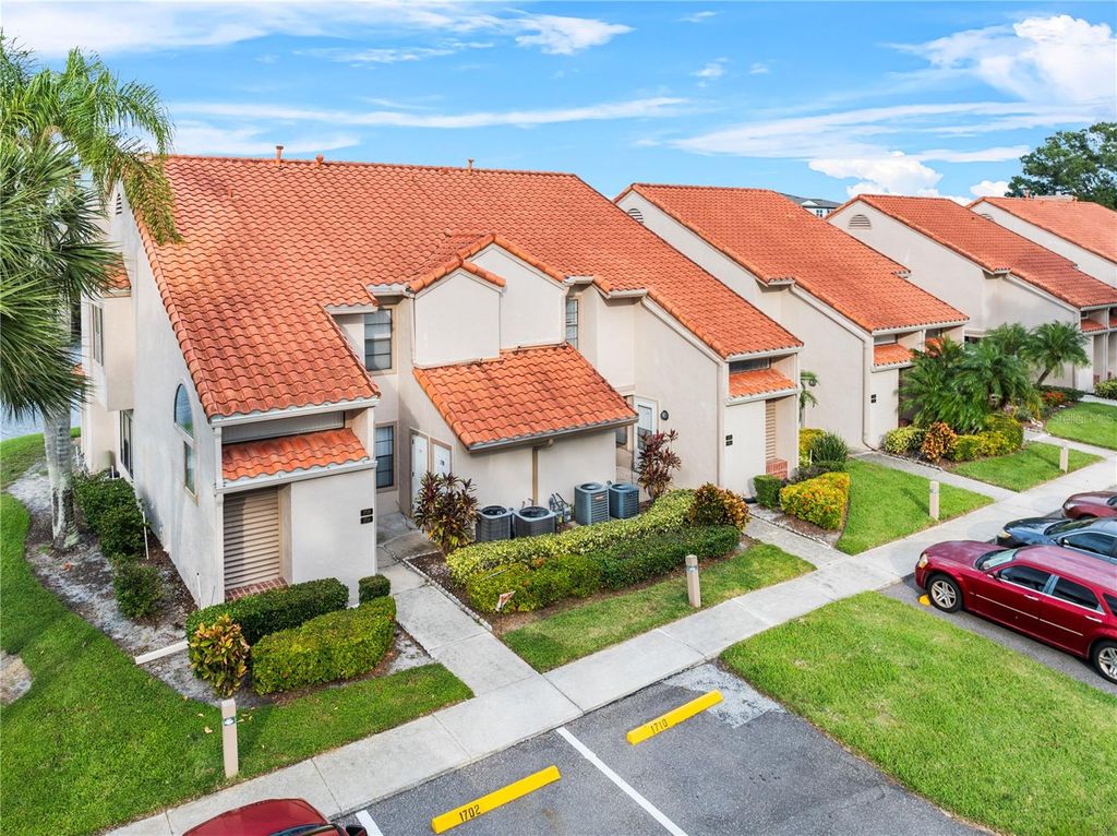 1710 GARDEN LAKE DRIVE 1710, Winter Haven, FL 33884