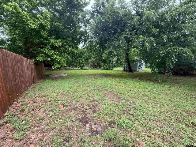 617 N Trinity ST, Gilmer, TX 75644