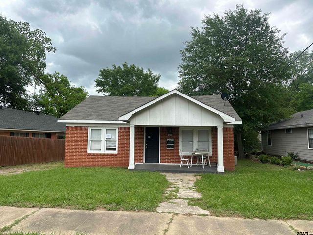 617 N Trinity ST, Gilmer, TX 75644