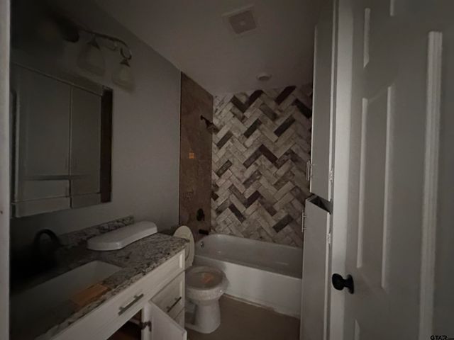 617 N Trinity ST, Gilmer, TX 75644