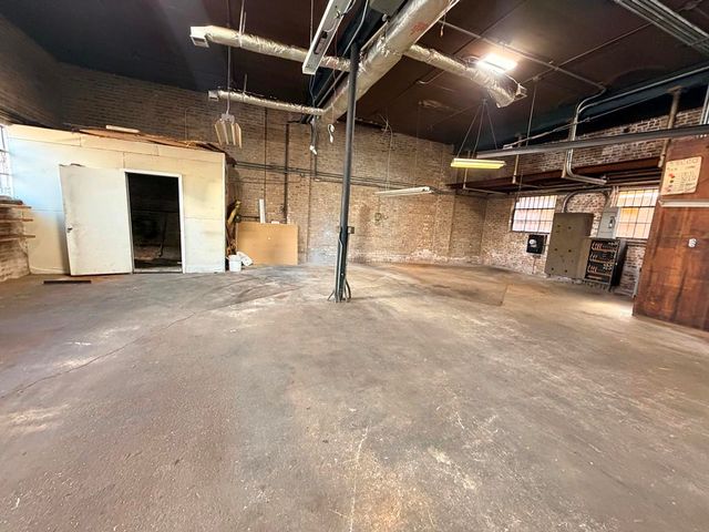 3957 N Normandy Avenue, Chicago, IL 60634