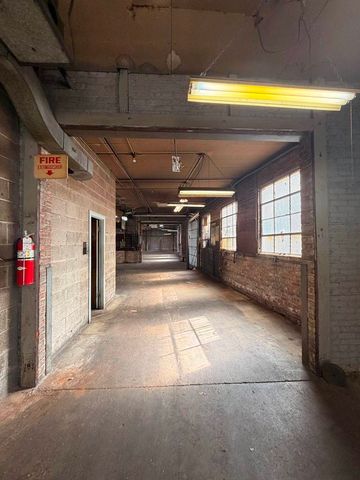 3957 N Normandy Avenue, Chicago, IL 60634