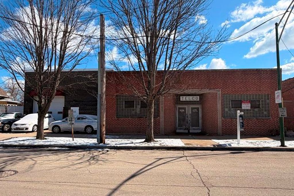 3957 N Normandy Avenue, Chicago, IL 60634