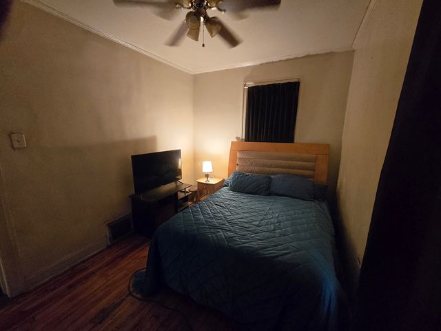 8410 S Marshfield Avenue, Chicago, IL 60620