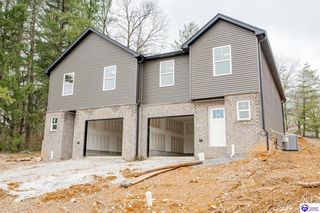 208 B Hunter Lane, Elizabethtown, KY 42701
