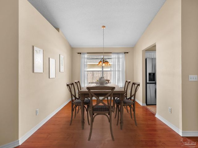 2948 Charter Oaks Ln, Pensacola, FL 32514