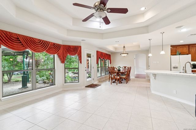 718 Park Shores, Canyon Lake, TX 78133