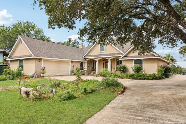 718 Park Shores, Canyon Lake, TX 78133