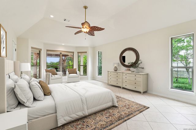 718 Park Shores, Canyon Lake, TX 78133