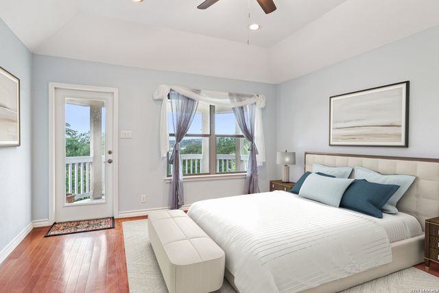 718 Park Shores, Canyon Lake, TX 78133