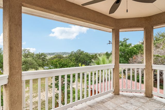 718 Park Shores, Canyon Lake, TX 78133