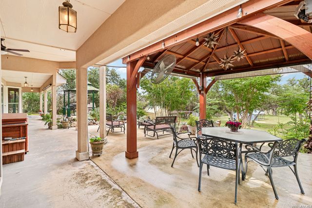 718 Park Shores, Canyon Lake, TX 78133