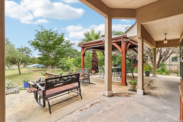 718 Park Shores, Canyon Lake, TX 78133
