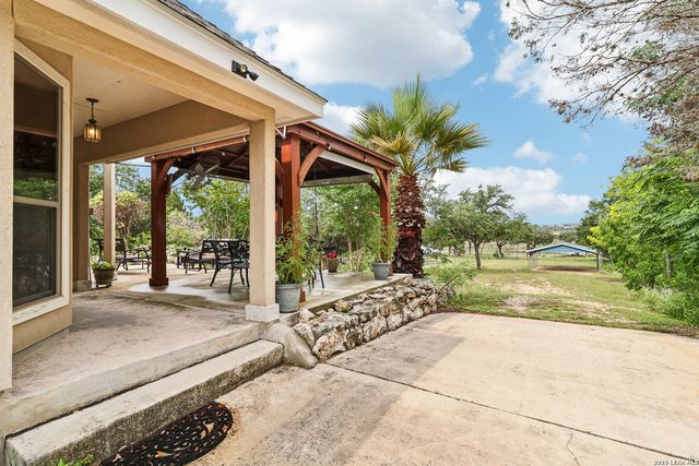 718 Park Shores, Canyon Lake, TX 78133