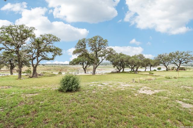 718 Park Shores, Canyon Lake, TX 78133