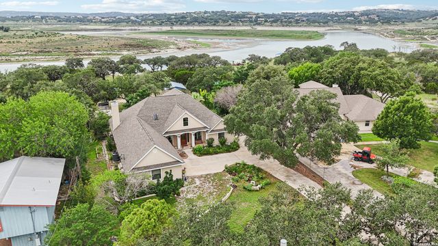 718 Park Shores, Canyon Lake, TX 78133