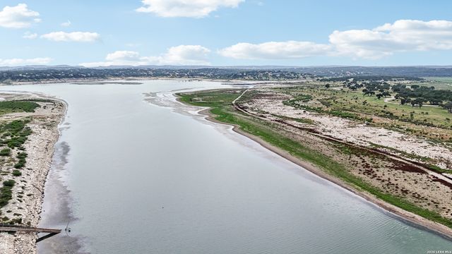 718 Park Shores, Canyon Lake, TX 78133