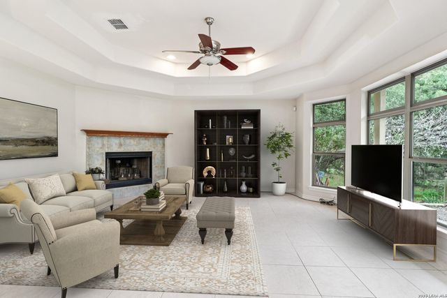 718 Park Shores, Canyon Lake, TX 78133