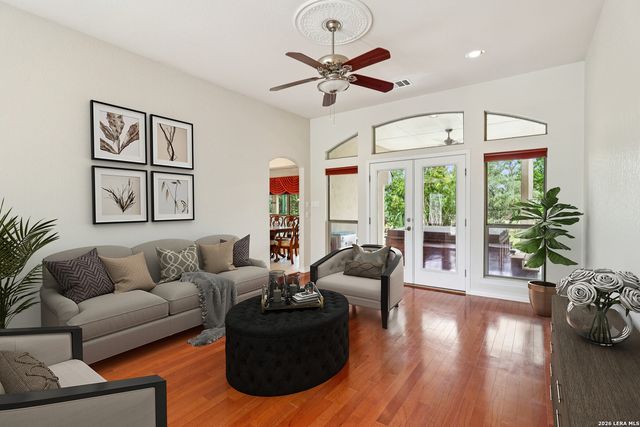 718 Park Shores, Canyon Lake, TX 78133