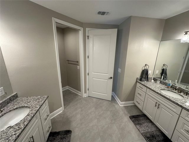 7930 34TH AVENUE W 202, Bradenton, FL 34209