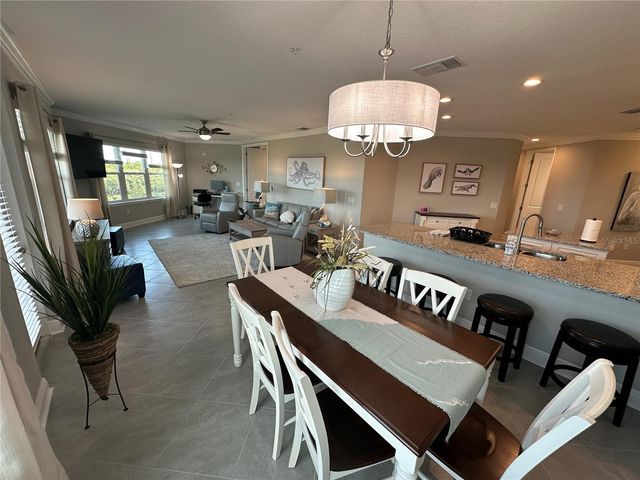 7930 34TH AVENUE W 202, Bradenton, FL 34209