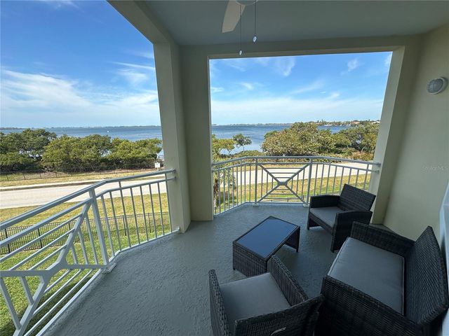 7930 34TH AVENUE W 202, Bradenton, FL 34209