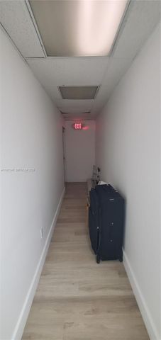 2100 NW 93rd Ave, Doral, FL 33172