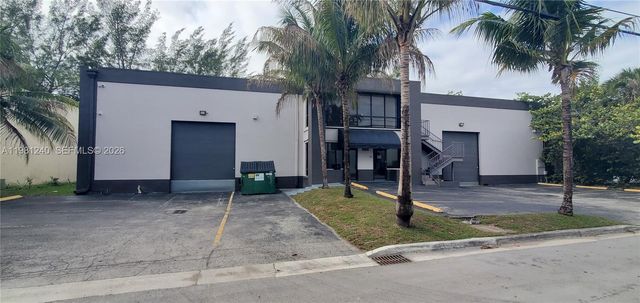 2100 NW 93rd Ave, Doral, FL 33172