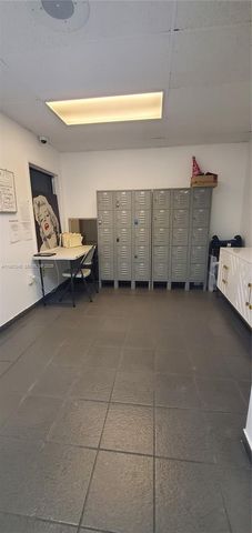 2100 NW 93rd Ave, Doral, FL 33172