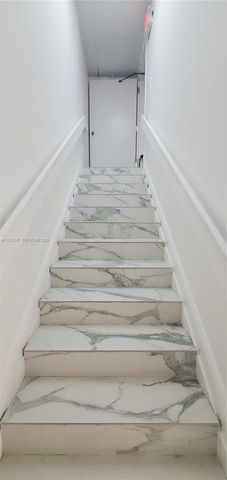 2100 NW 93rd Ave, Doral, FL 33172