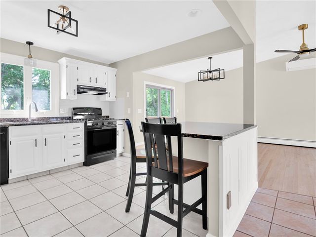 44 Village Avenue, Cranston, RI 02920