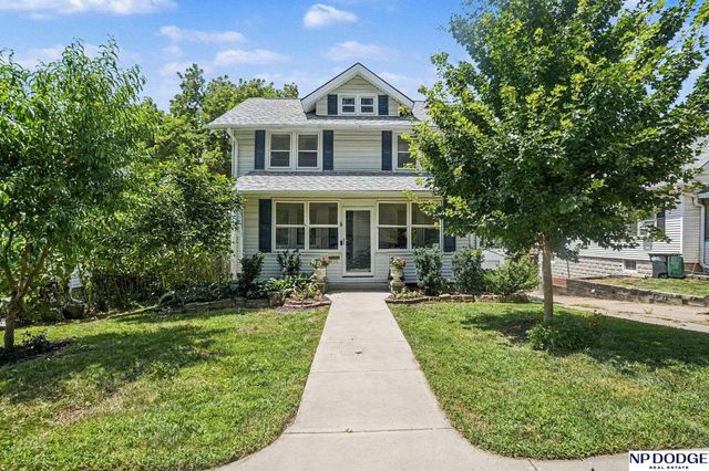 410 N 43 Street, Omaha, NE 68131
