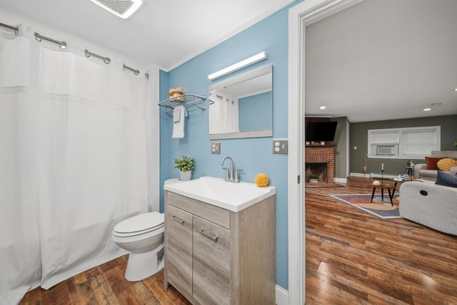 37 Great Pond Road, Kingston, NH 03848