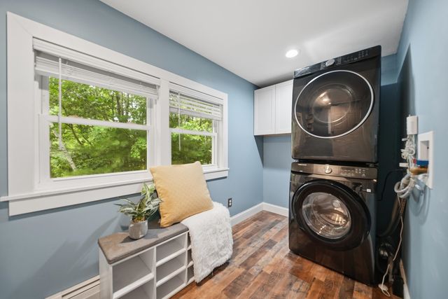 37 Great Pond Road, Kingston, NH 03848