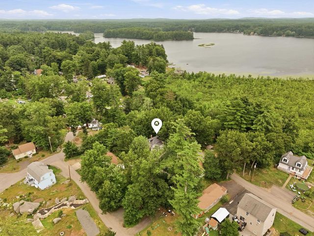 37 Great Pond Road, Kingston, NH 03848