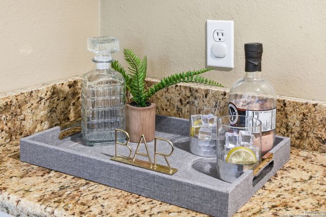 16206 Robinwood Lane, San Antonio, TX 78248