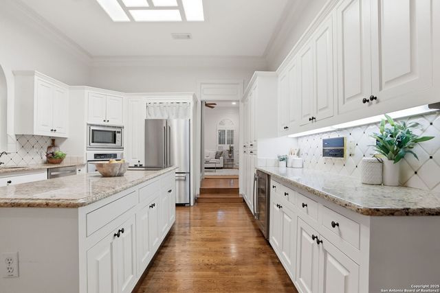 16206 Robinwood Lane, San Antonio, TX 78248