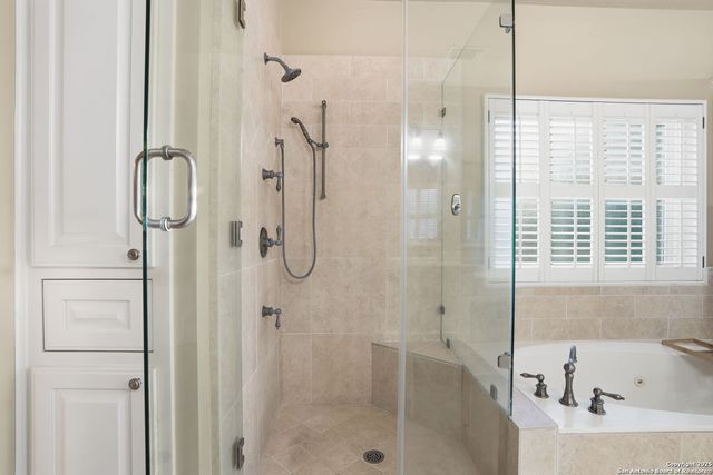 16206 Robinwood Lane, San Antonio, TX 78248