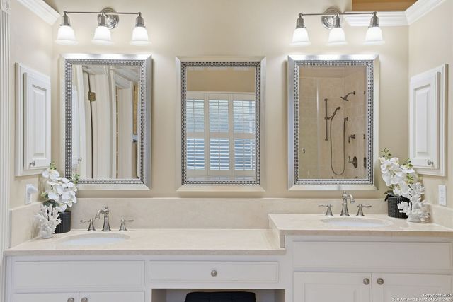 16206 Robinwood Lane, San Antonio, TX 78248