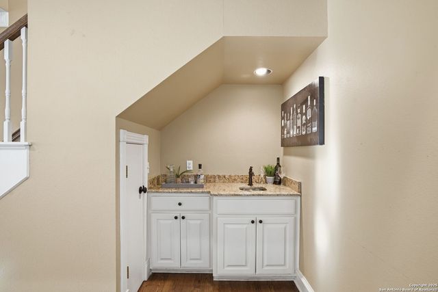 16206 Robinwood Lane, San Antonio, TX 78248