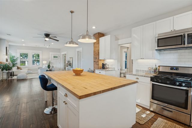 1123 Ballard Avenue, Dallas, TX 75208