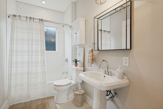 1123 Ballard Avenue, Dallas, TX 75208