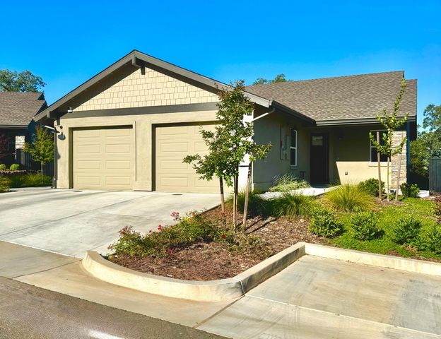 2647 Commons Pl, Auburn, CA 95603