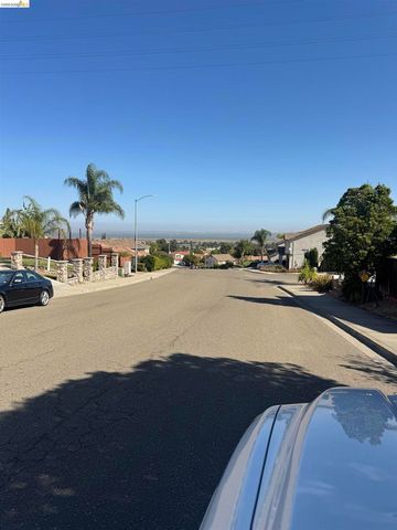 2385 Fieldgate Dr, Pittsburg, CA 94565