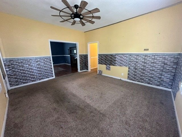 116 W Frazier St, Camden, TN 38320